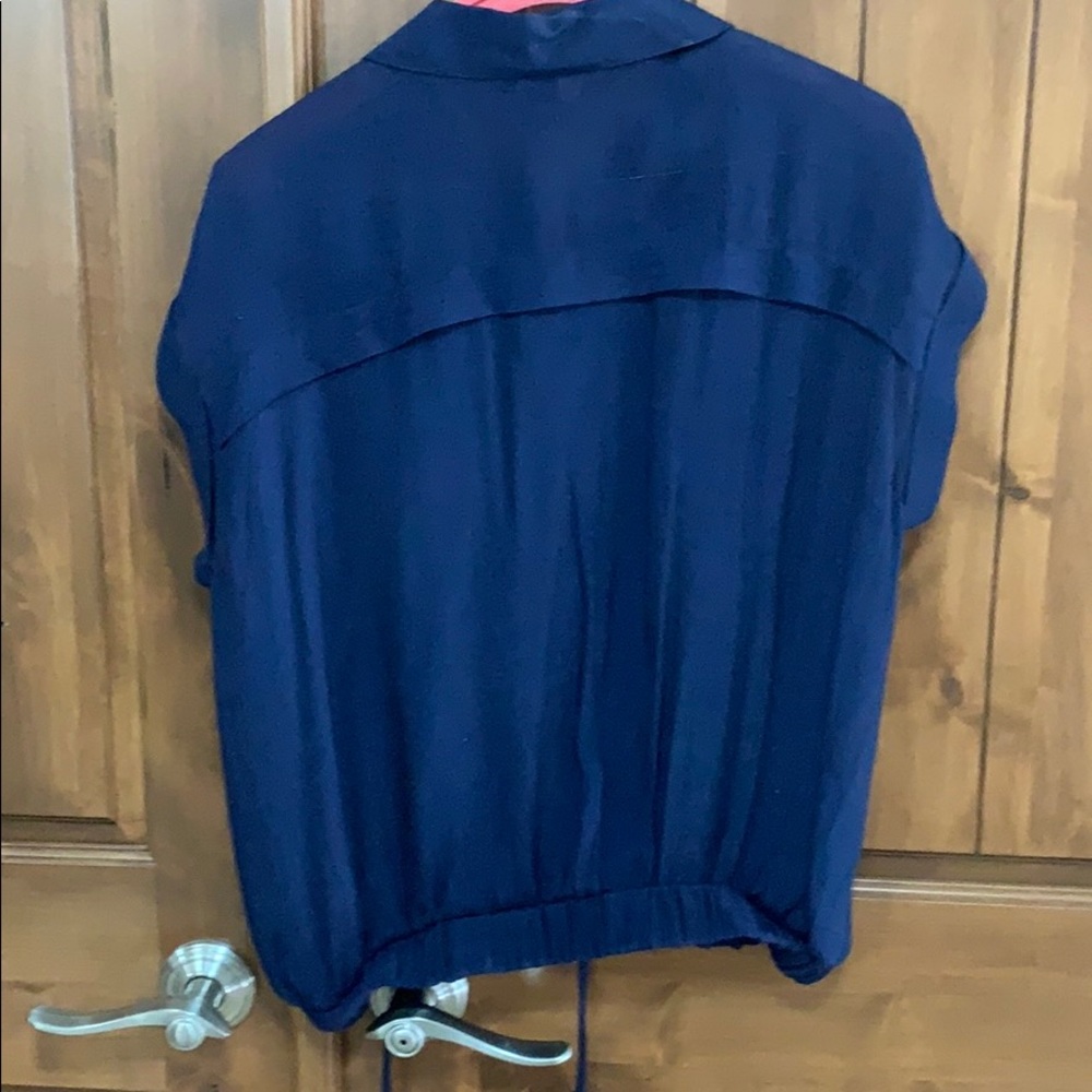 Blue shirt - Picture 2 of 2
